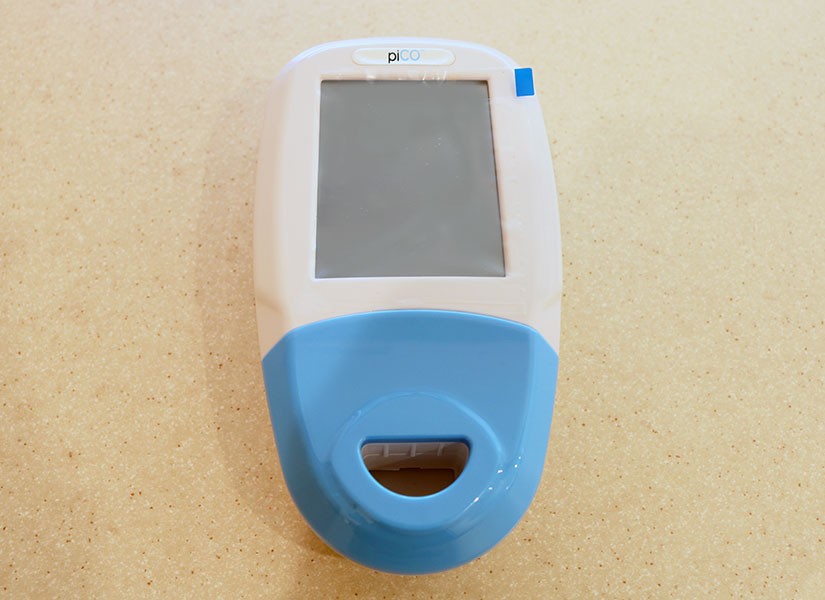 呼気一酸化炭素濃度計測器（禁煙外来）
